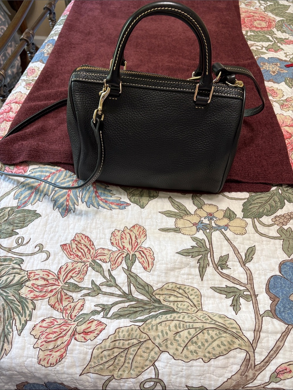 Dooney & Bourke Black Pebble Leather Crossbody Bag with Gold Hardware - Picture 2 of 3